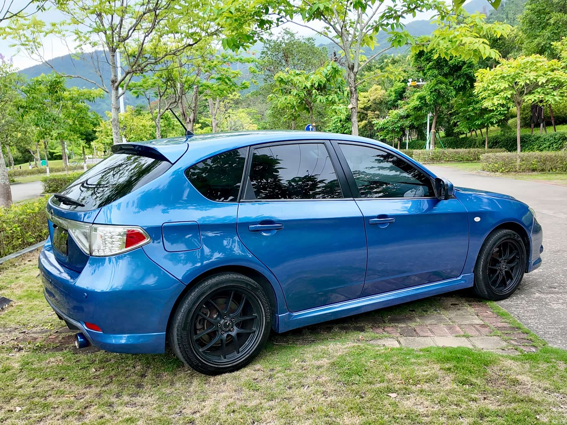 Subaru 2.0R, 2009 17