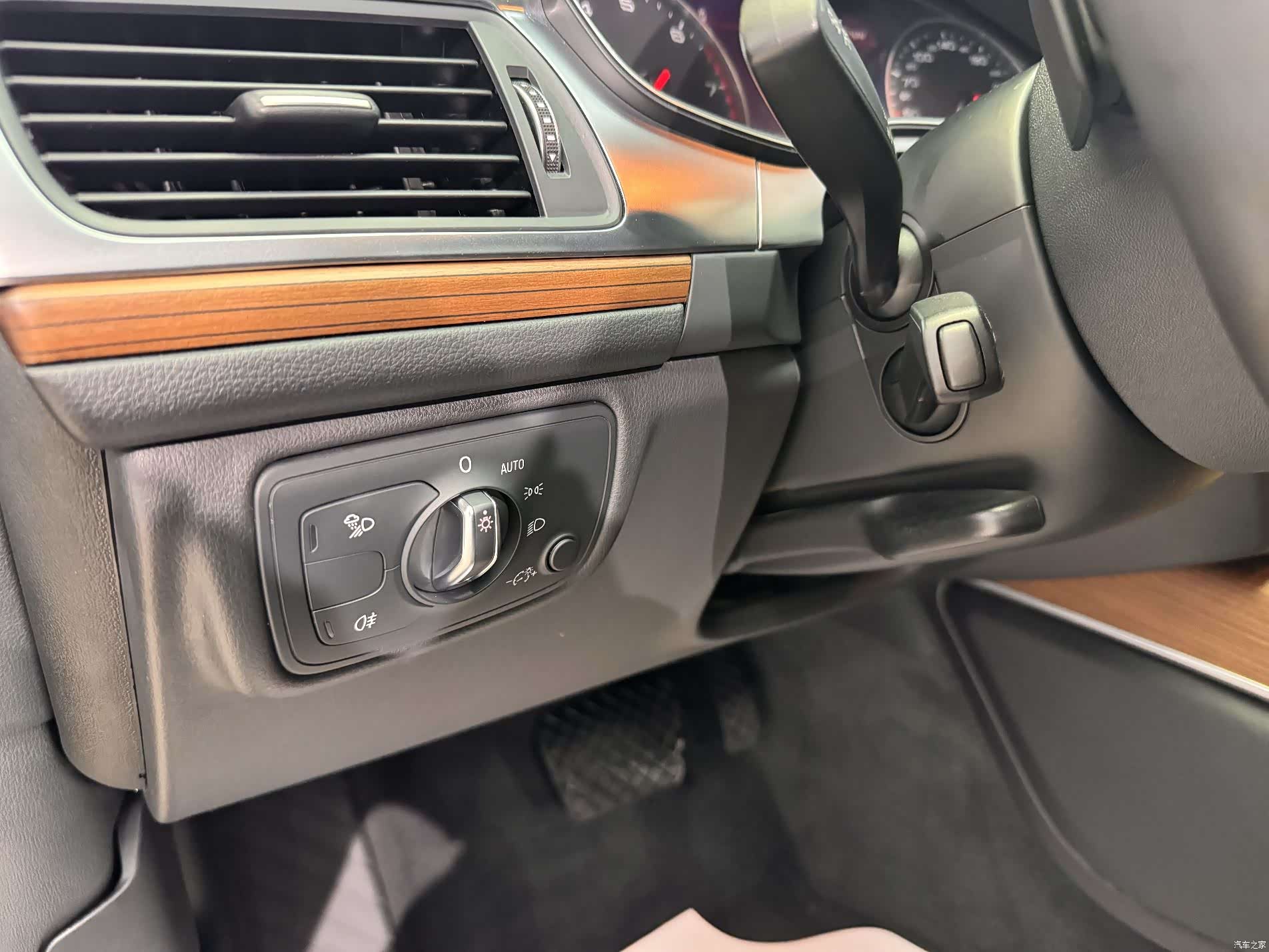 Audi A6L, 2018 14