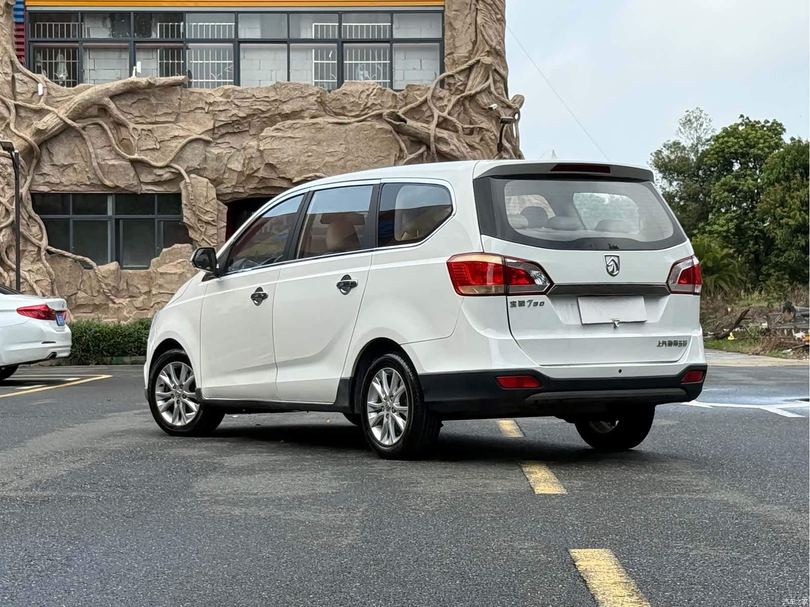 Wuling 730, 2015 2
