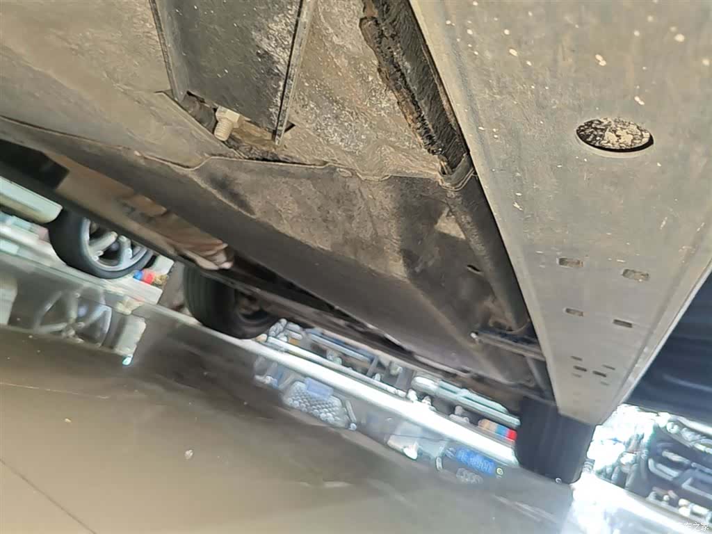 Audi Q5L, 2024 21