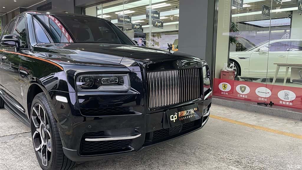 Rolls-Royce Cullinan, 2021 3