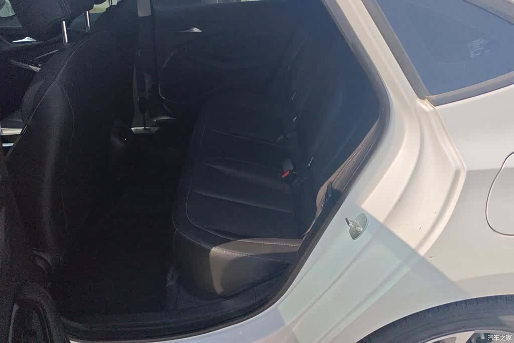 Buick Verano, 2023 11