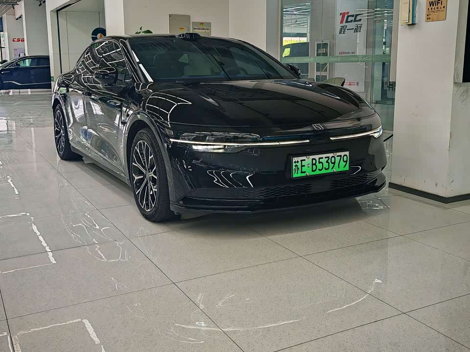 Zeekr 007
