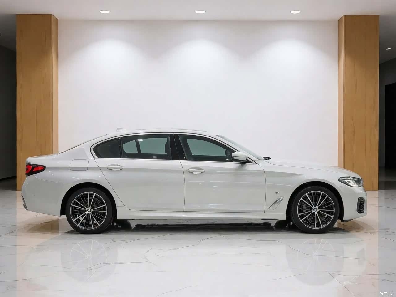BMW 5 Series, 2021 9