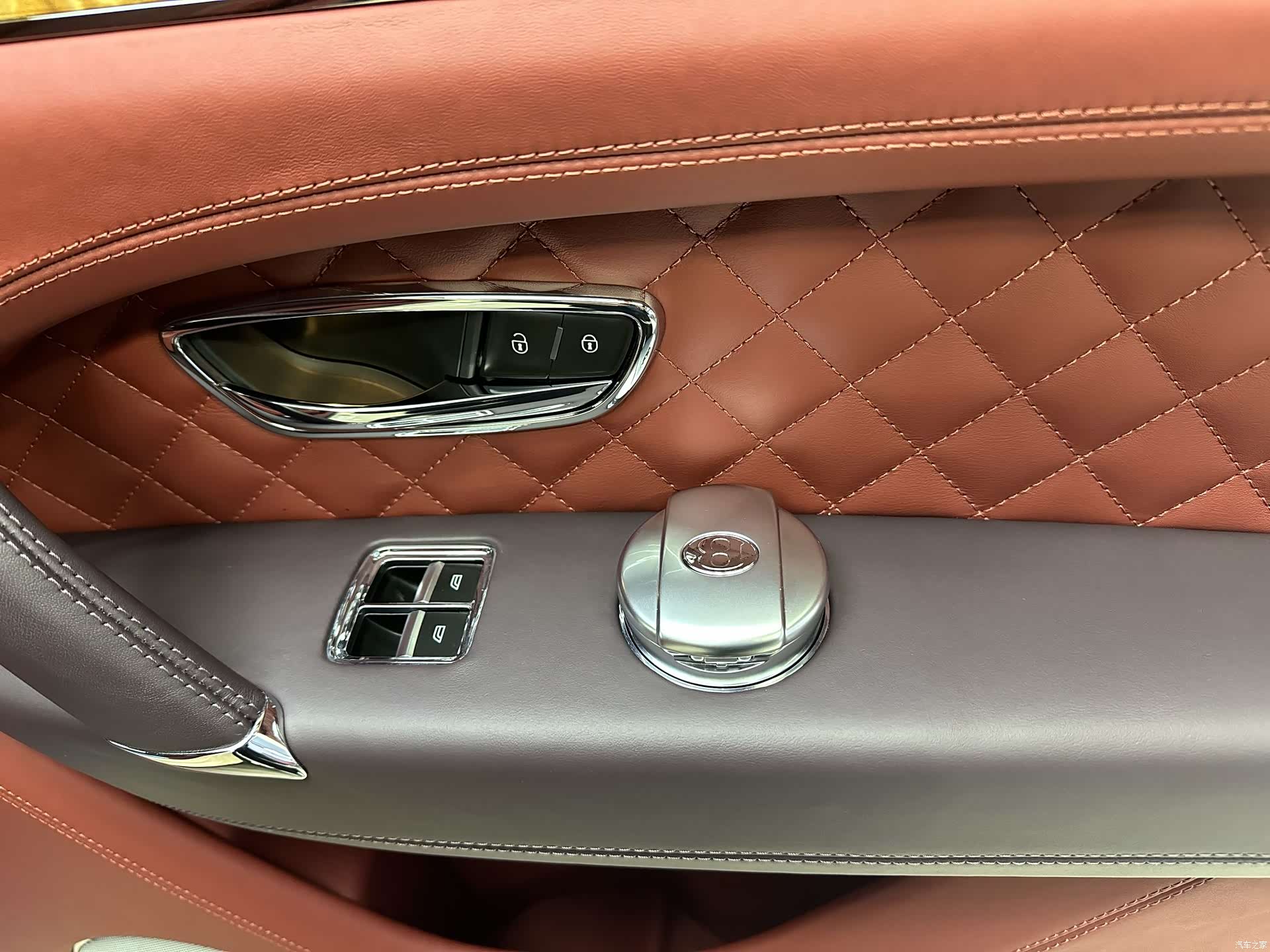 Bentley Bentayga, 2017 19