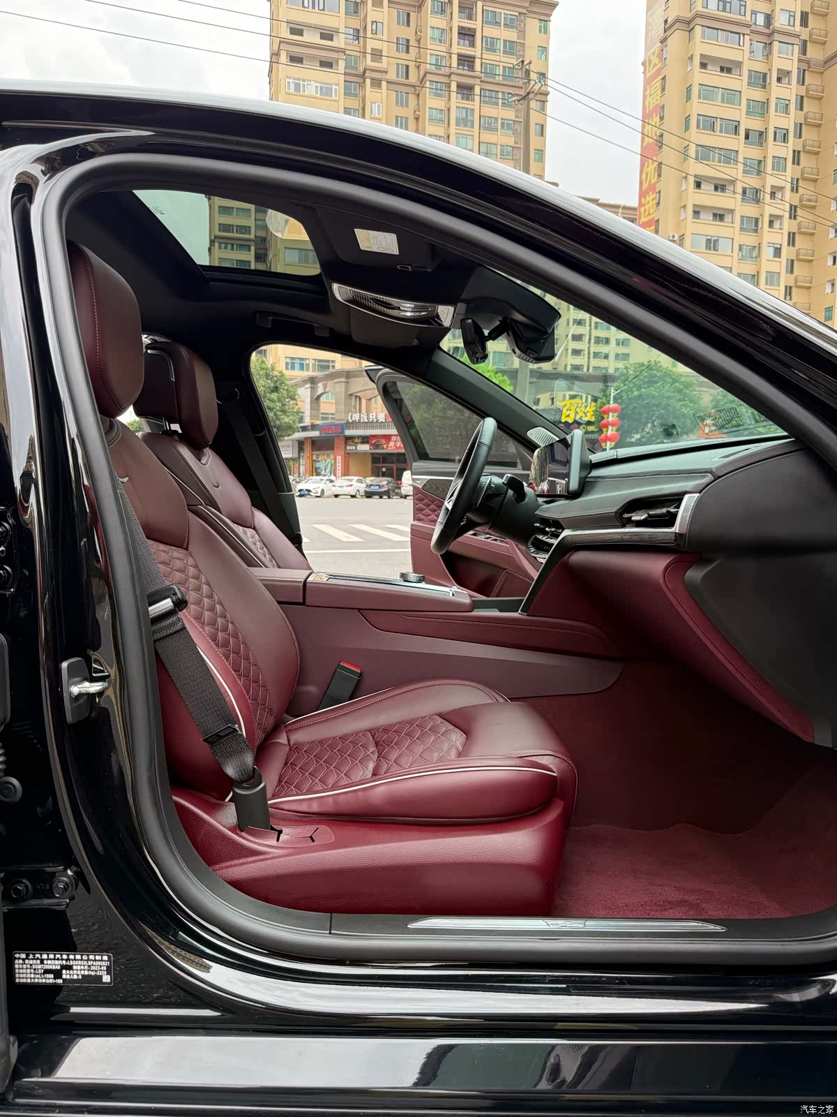 Cadillac CT6, 2023 25