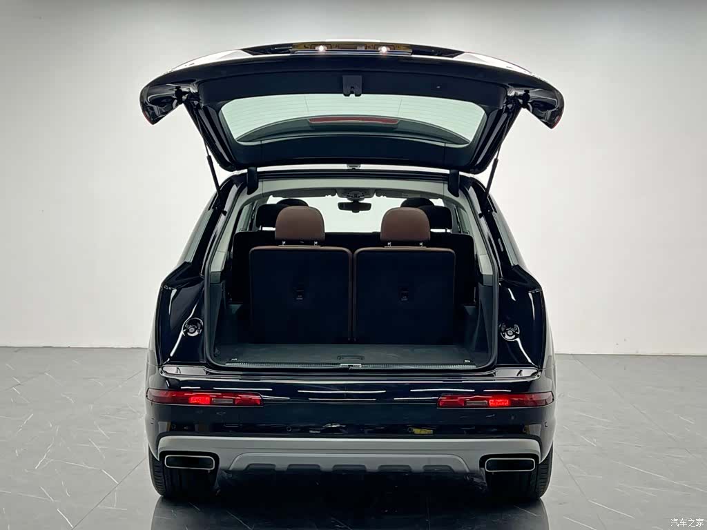 Audi Q7, 2020 9
