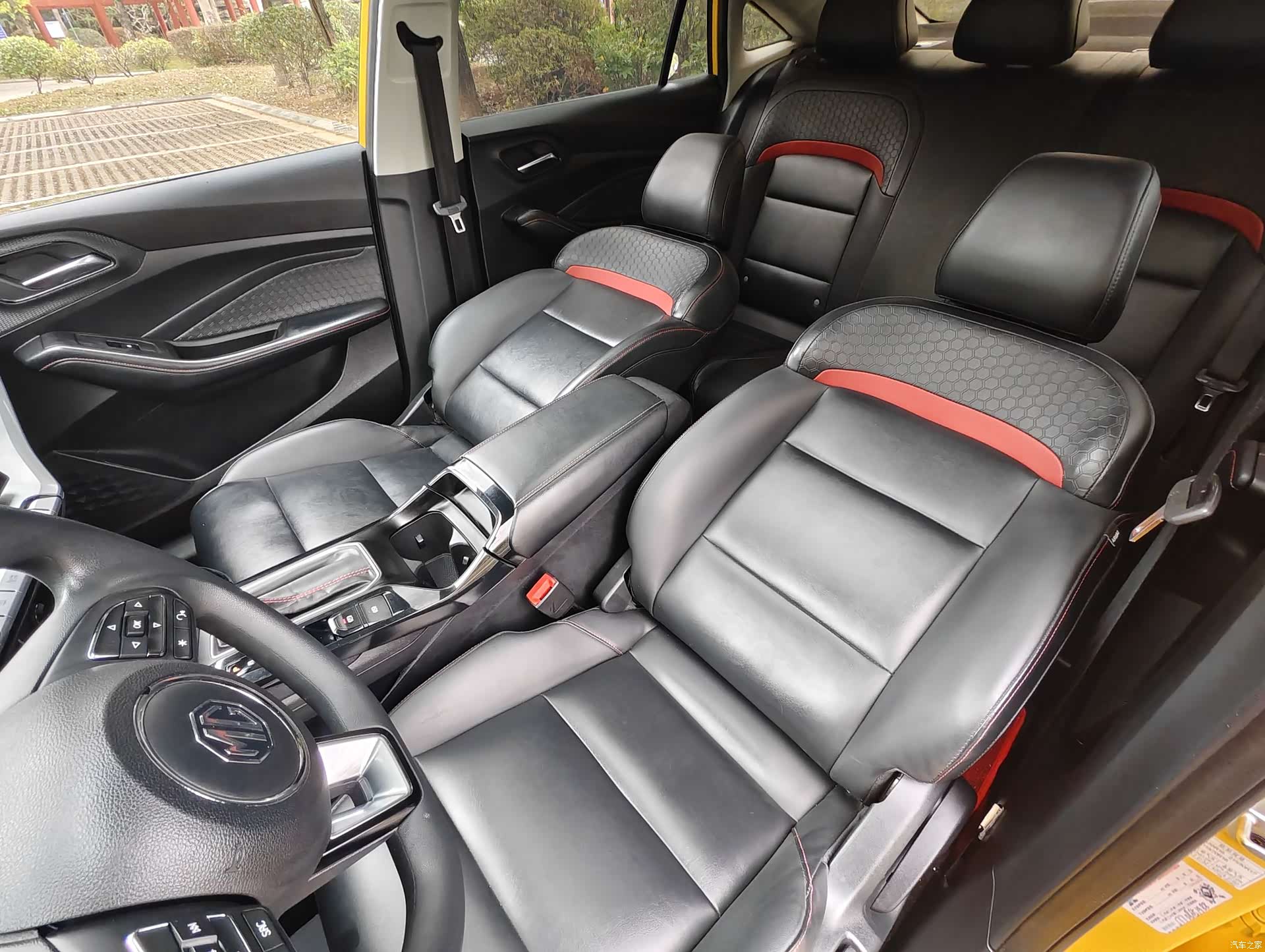 MG MG5, 2021 12