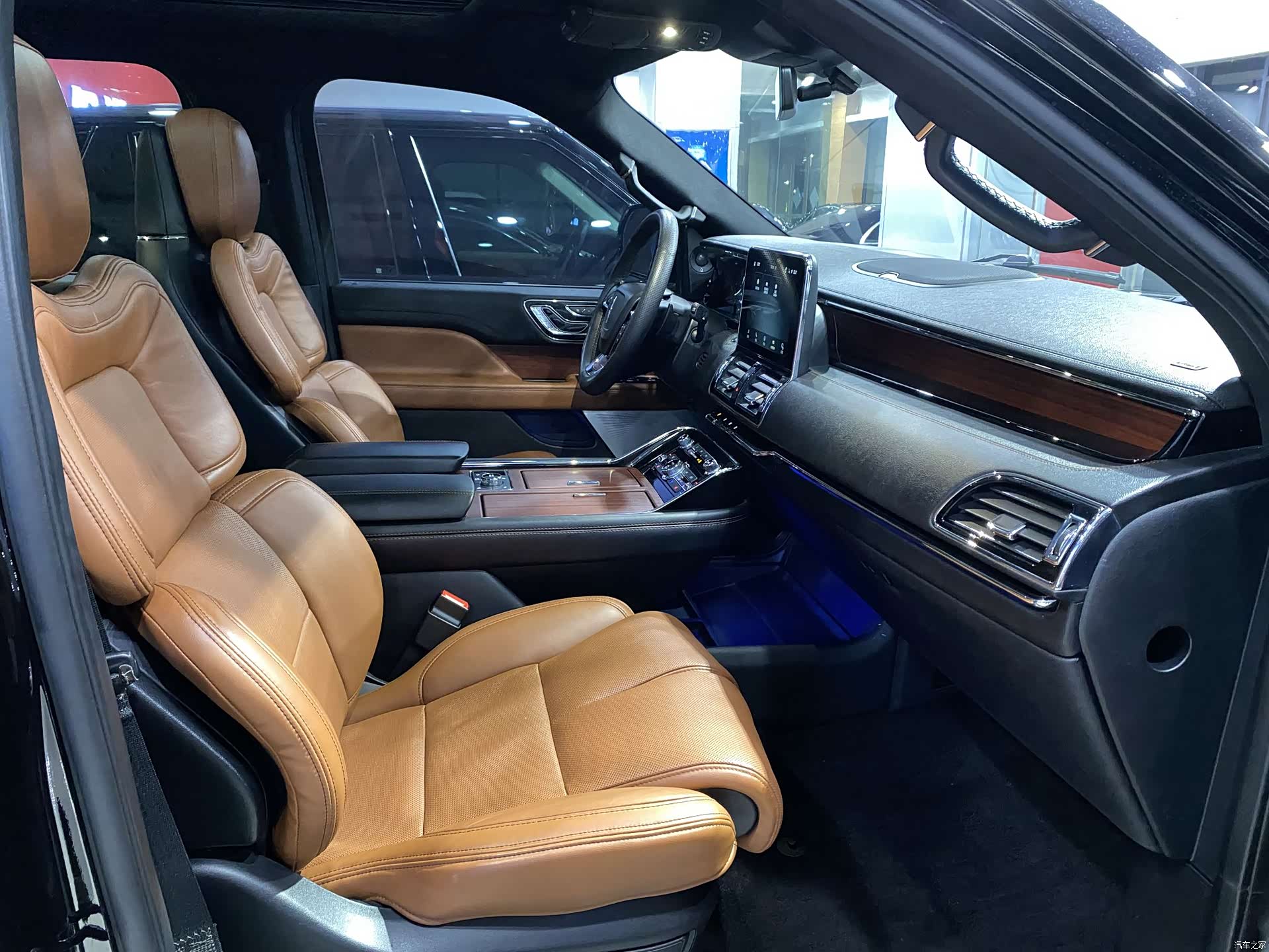 Lincoln Navigator, 2022 12