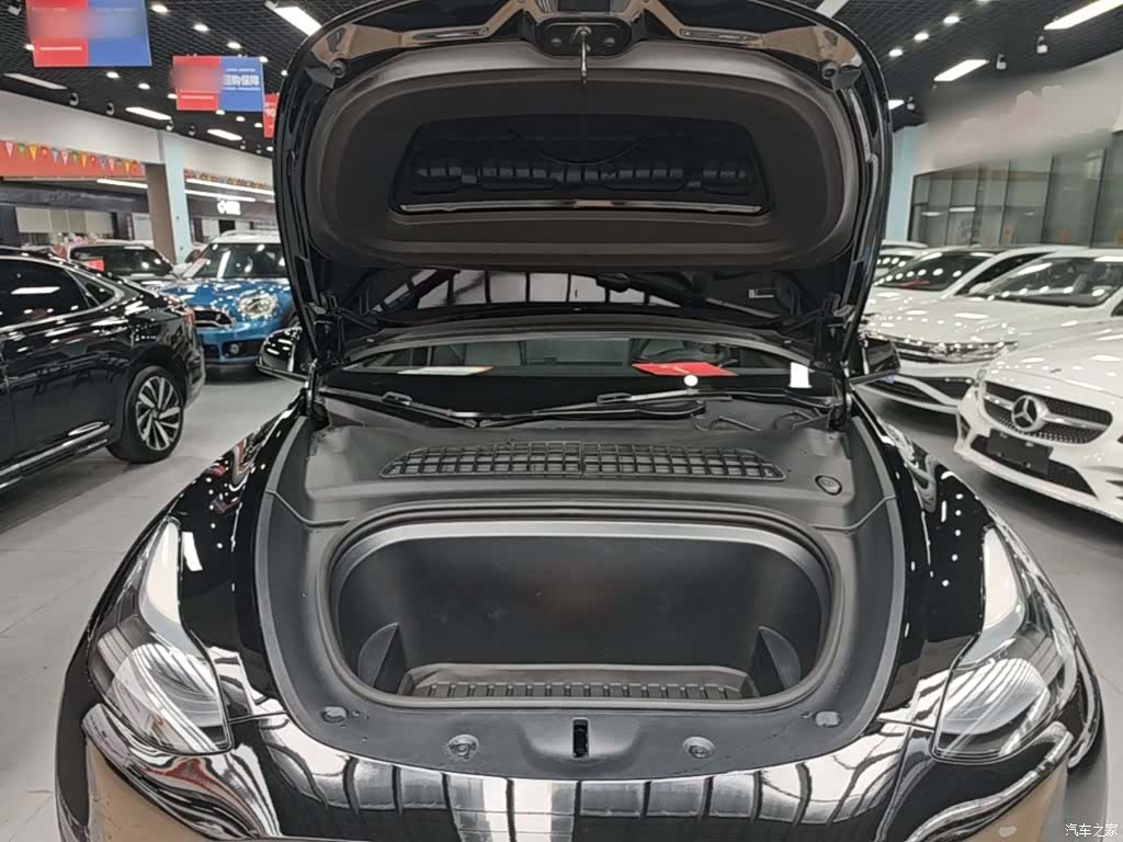 Tesla Model Y, 2023 20