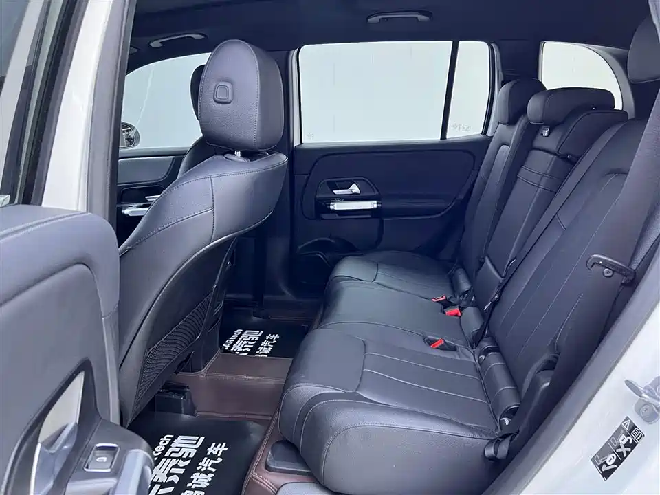 Mercedes-Benz GLB Mercedes-Benz GLB