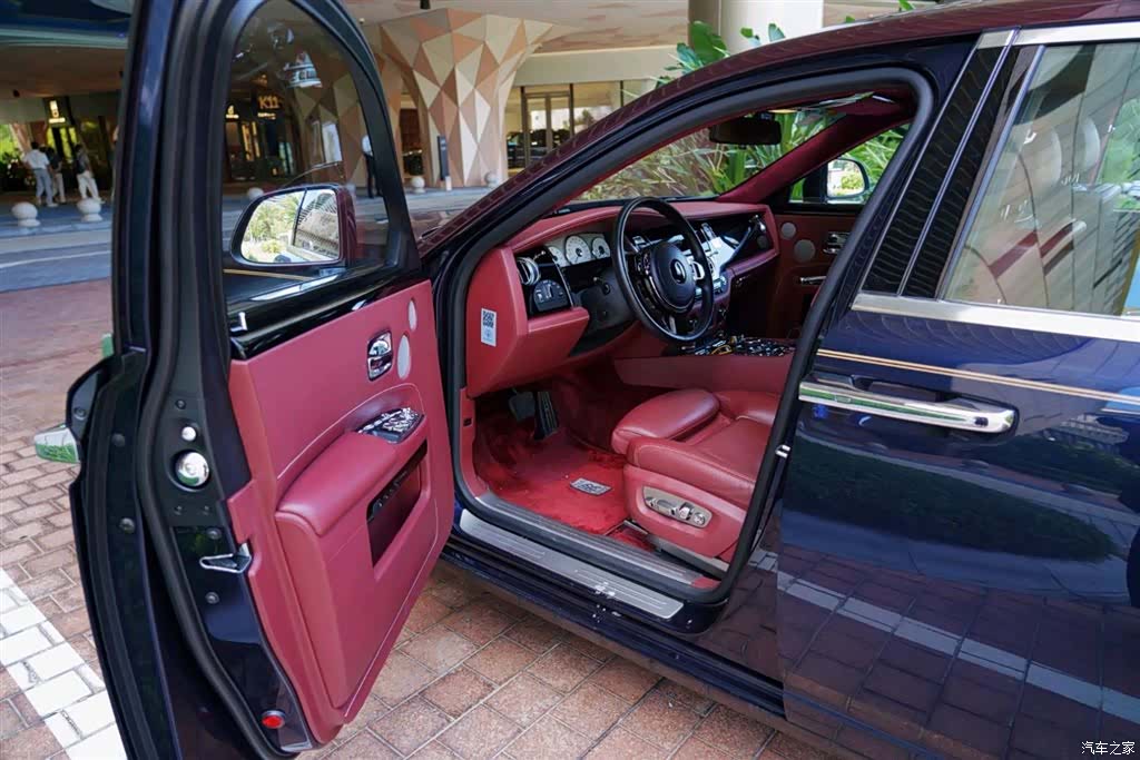 Rolls-Royce Ghost, 2018 11