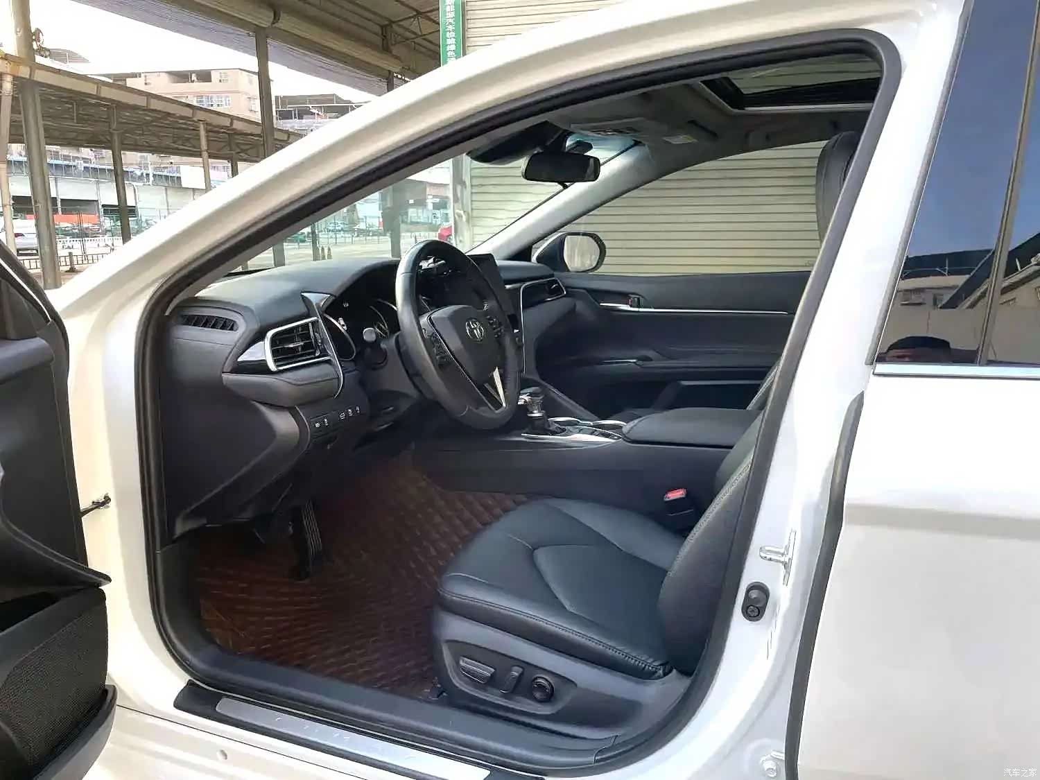 Toyota Camry, 2023 9