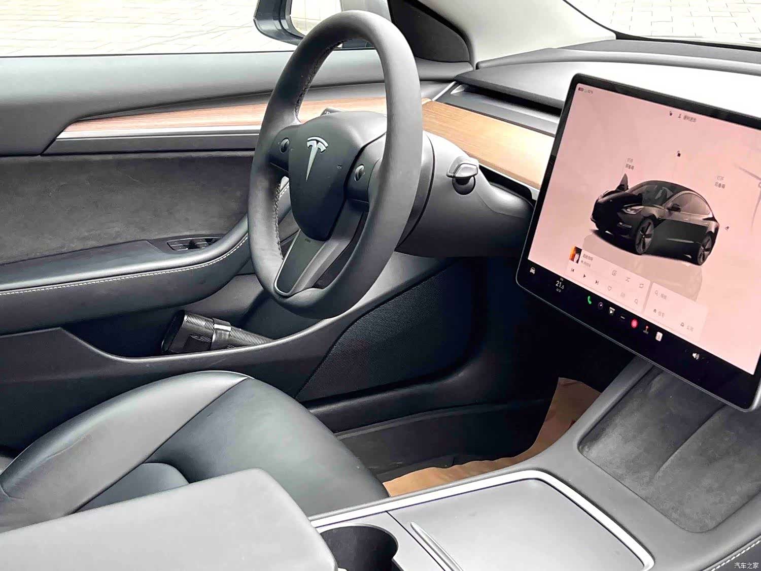 Tesla Model 3, 2023 2
