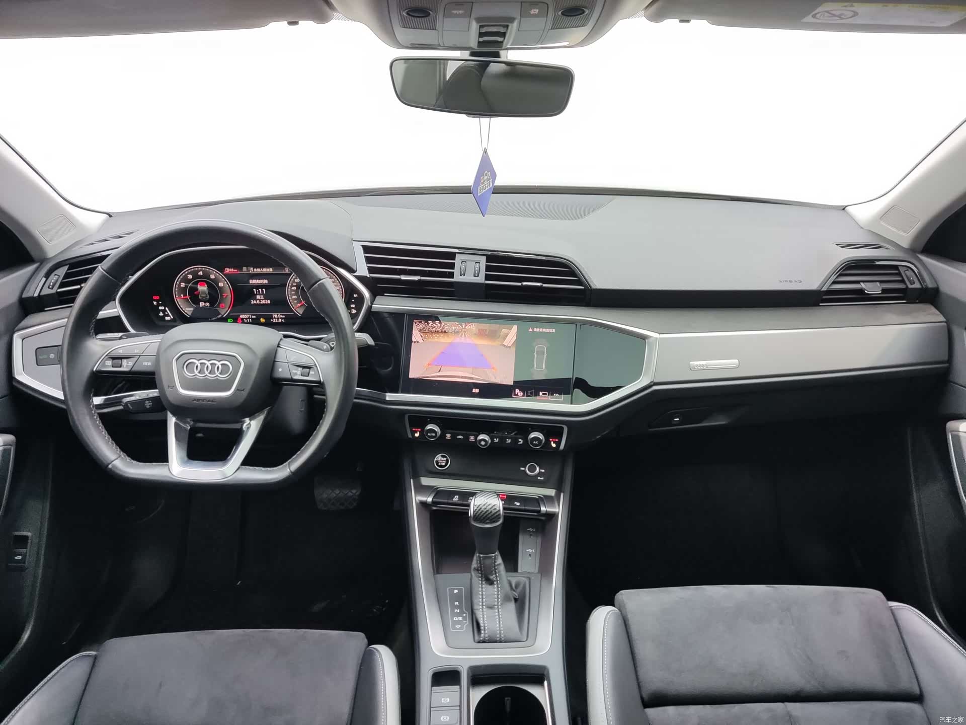 Audi Q3, 2023 14