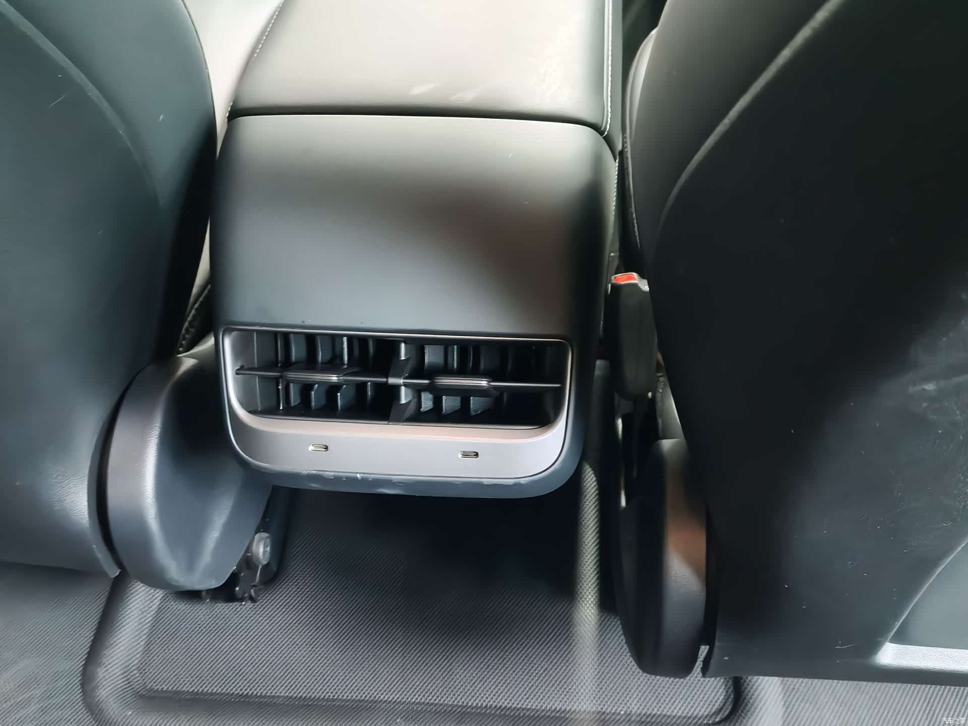 Tesla Model 3, 2022 7