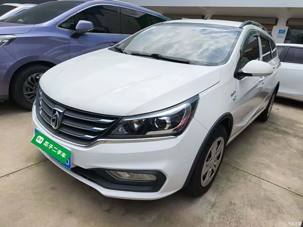 Wuling 310W, 2021 1