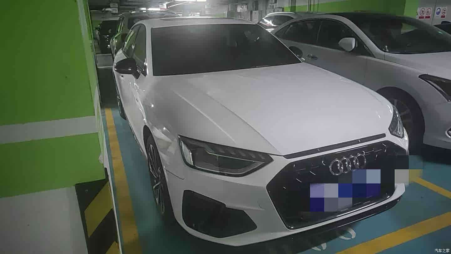 Audi A4L, 2023 2