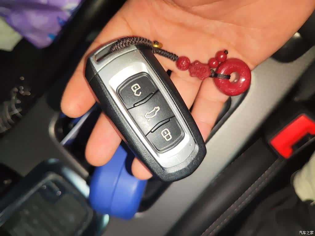 Geely Emgrand, 2016 12