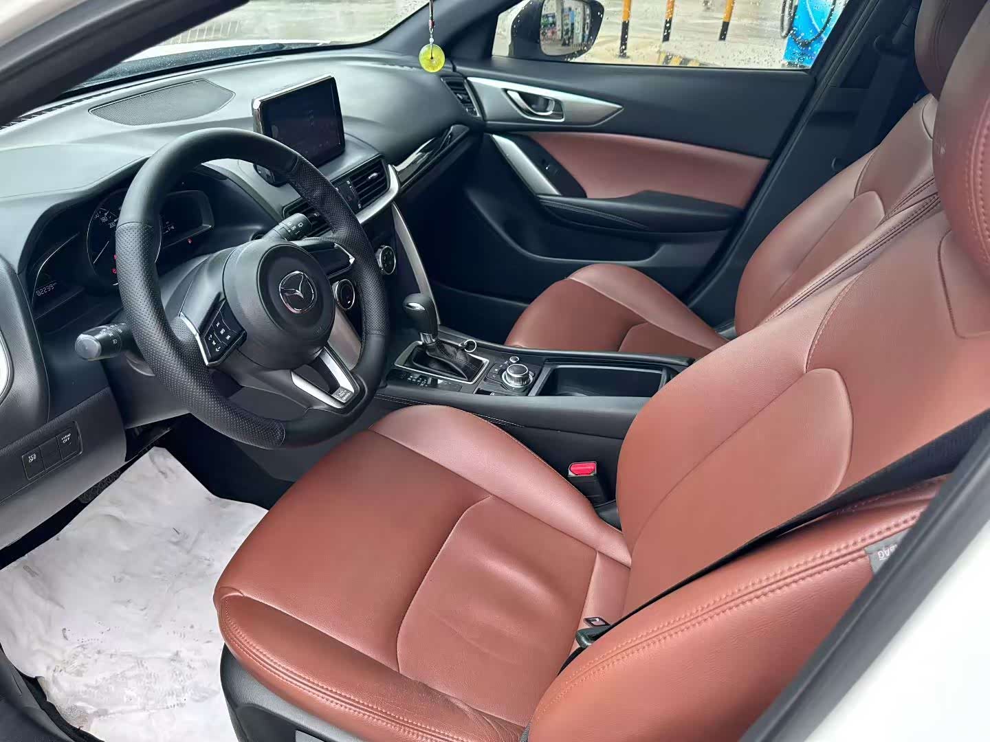 Mazda CX-4, 2019 8