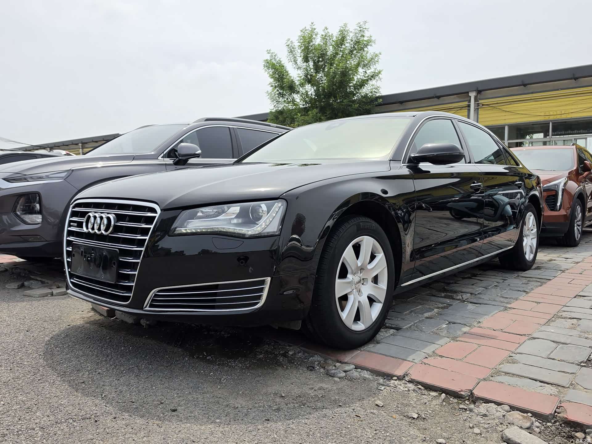 Audi A8L, 2013 1
