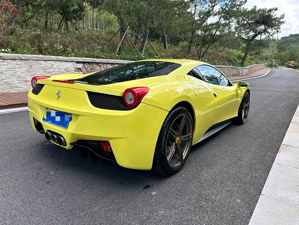 Ferrari 458