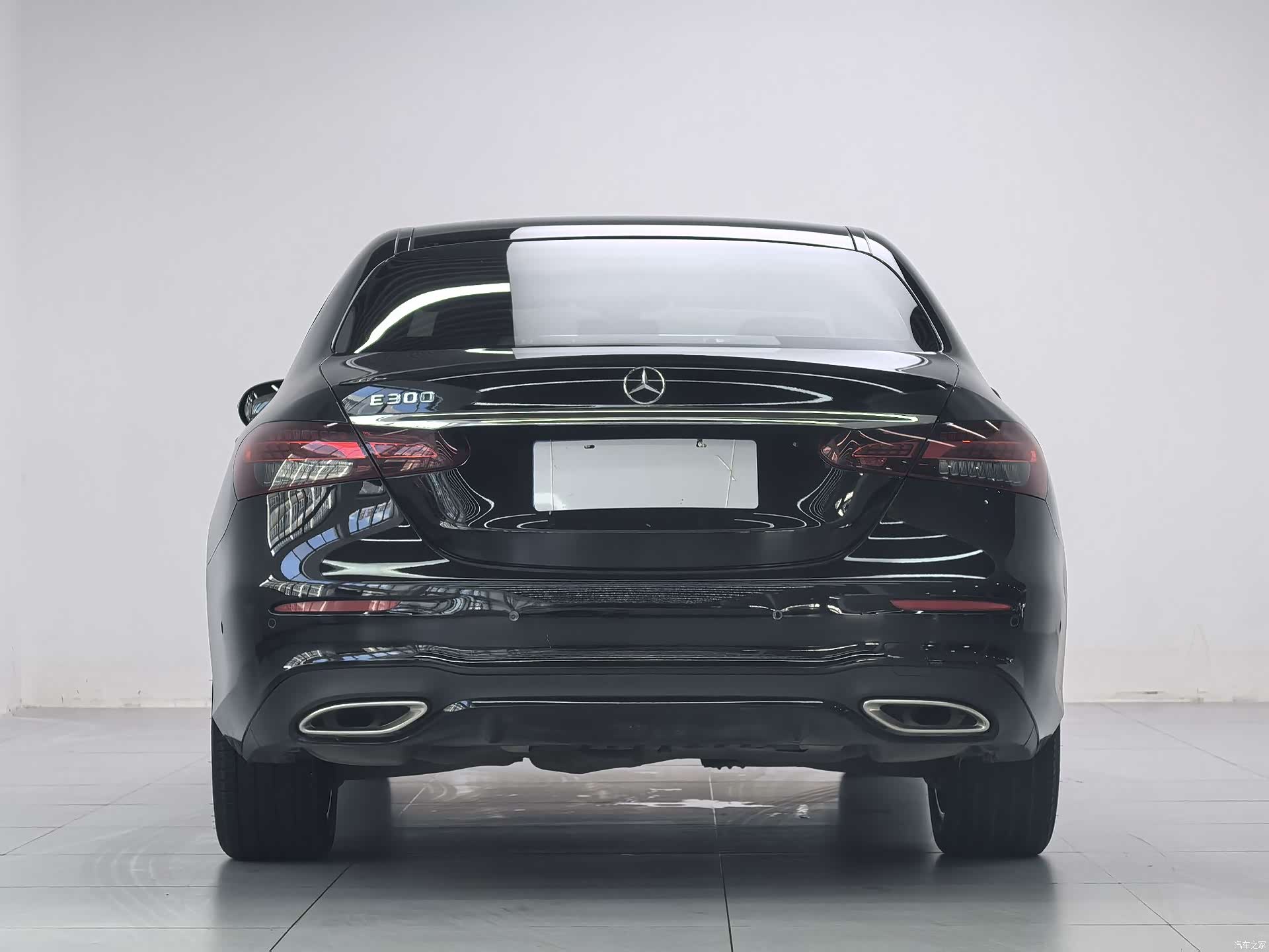 Mercedes-Benz E-Class, 2023 6