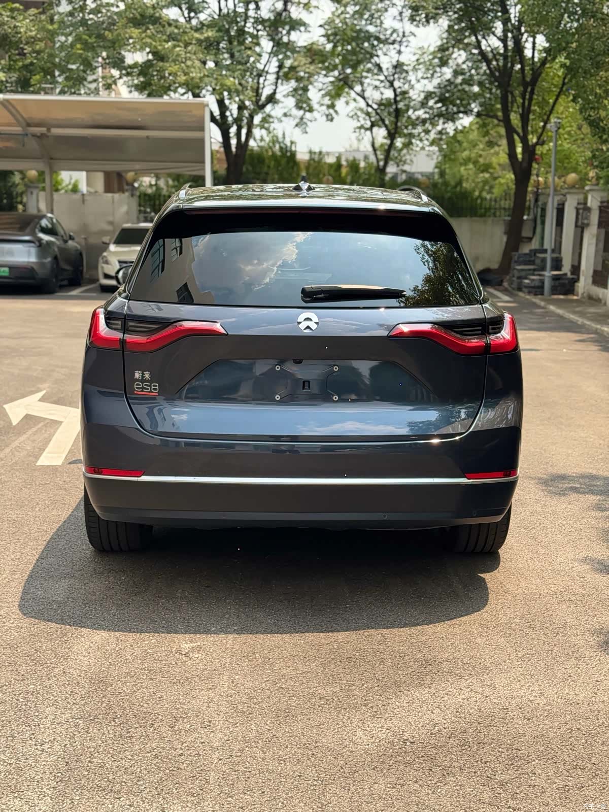 NIO ES8, 2021 6