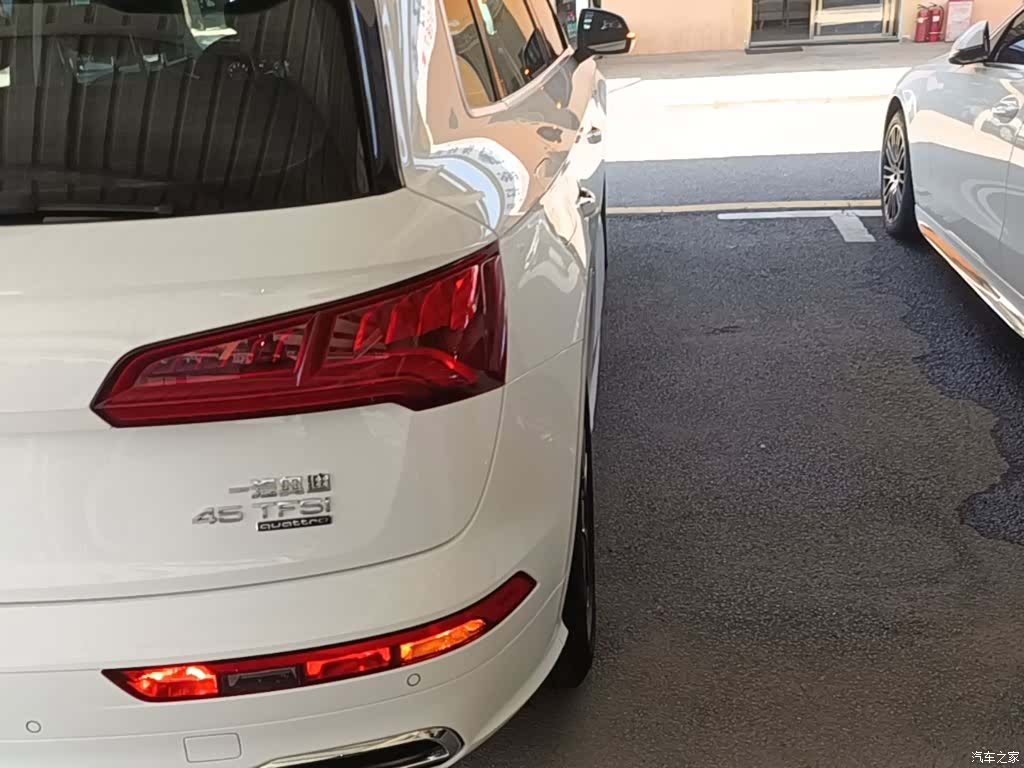 Audi Q5L, 2019 8