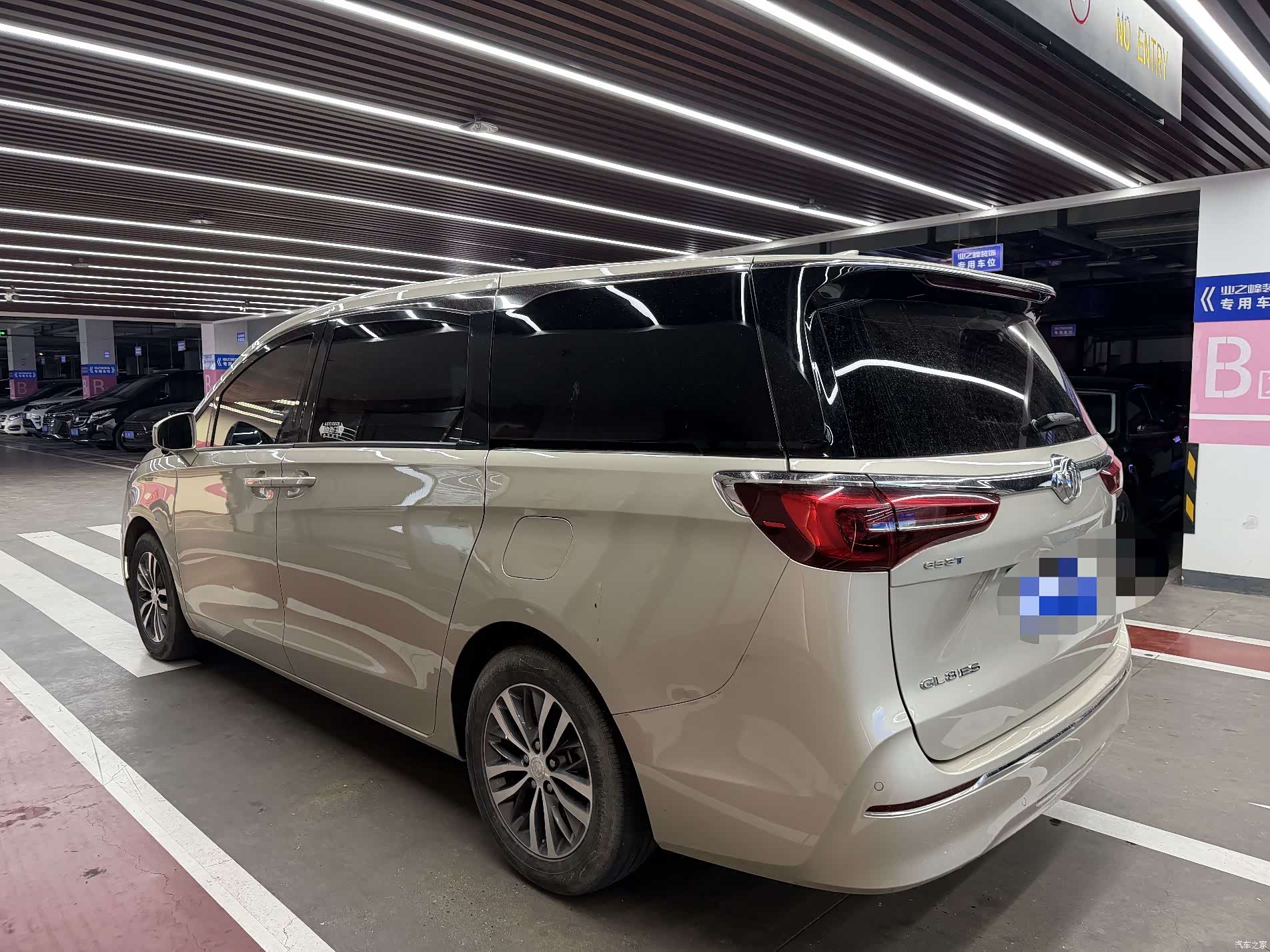 Buick GL8, 2022 13