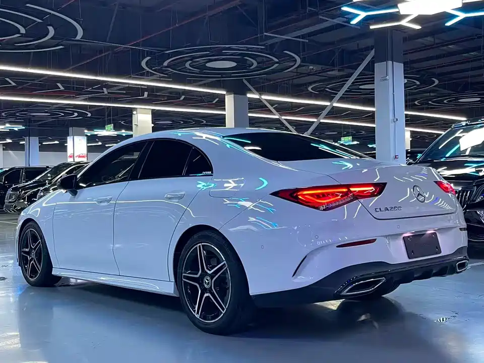 Mercedes-Benz CLA