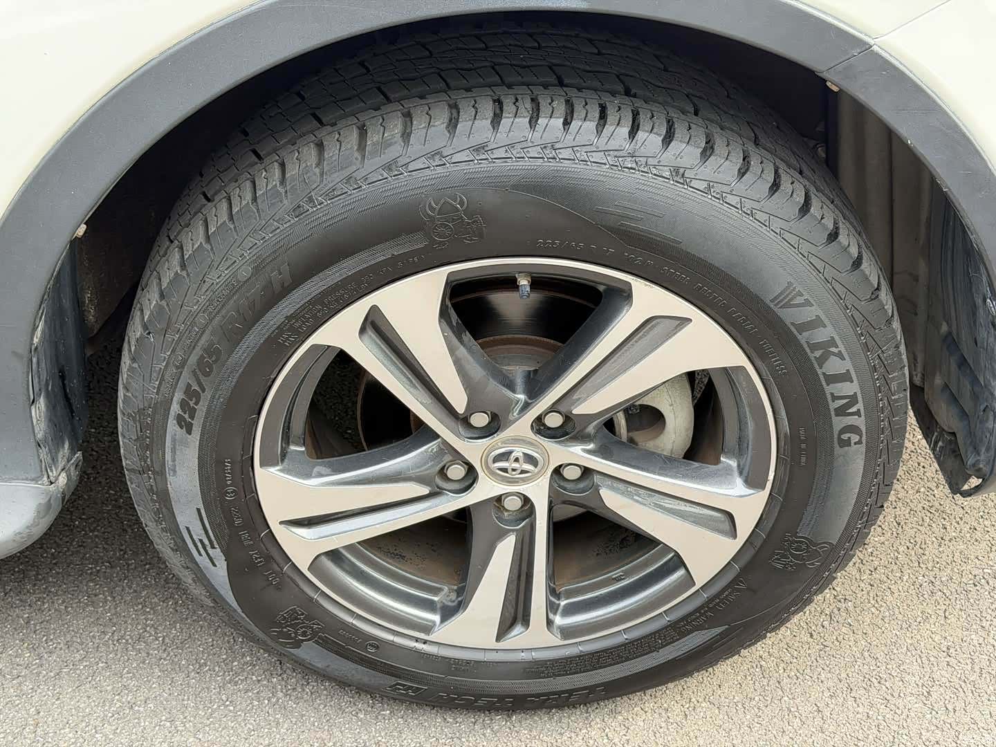 Toyota RAV4, 2016 15