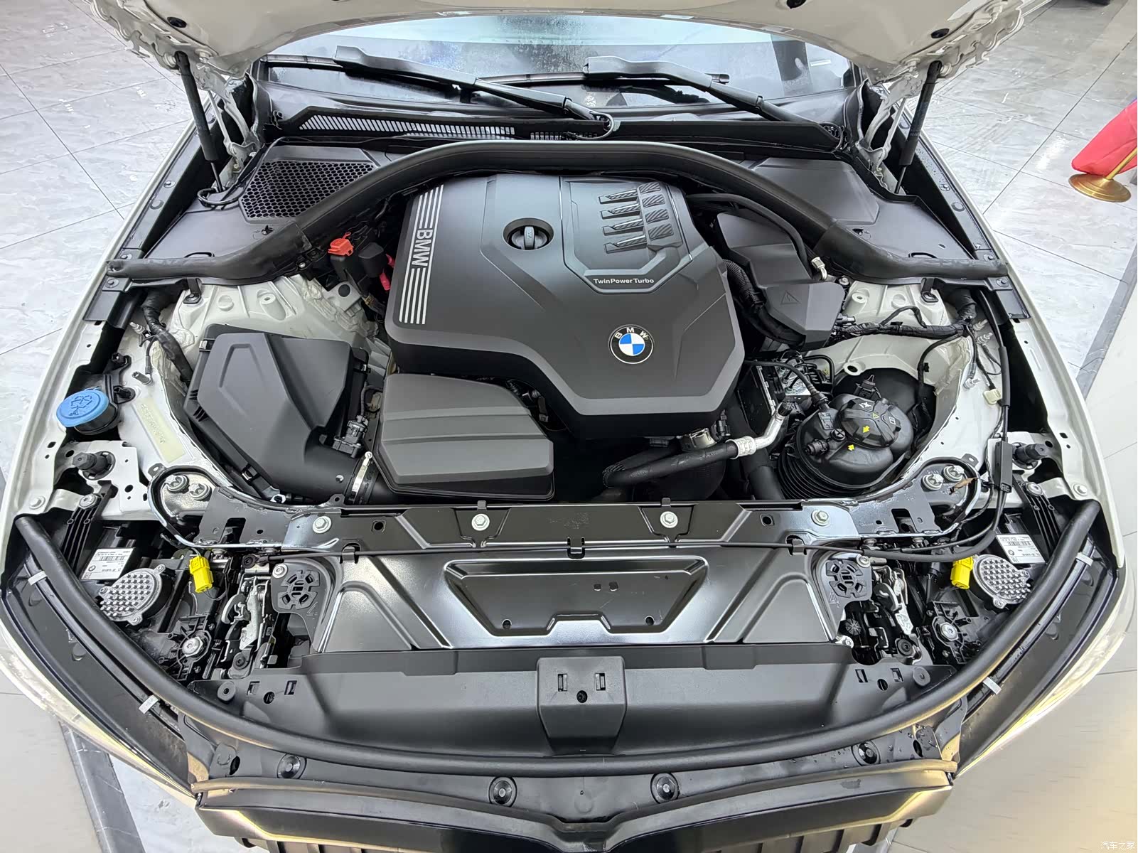 BMW 3 Series, 2022 24