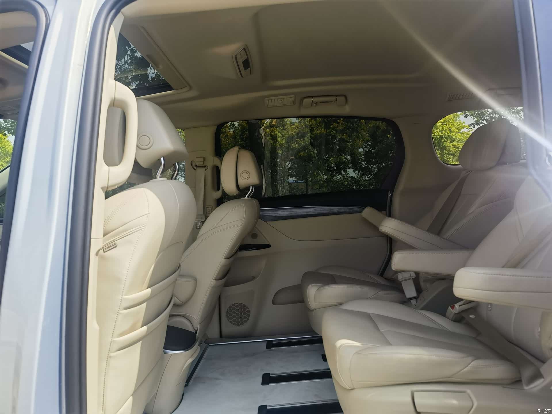 Buick GL8, 2025 9