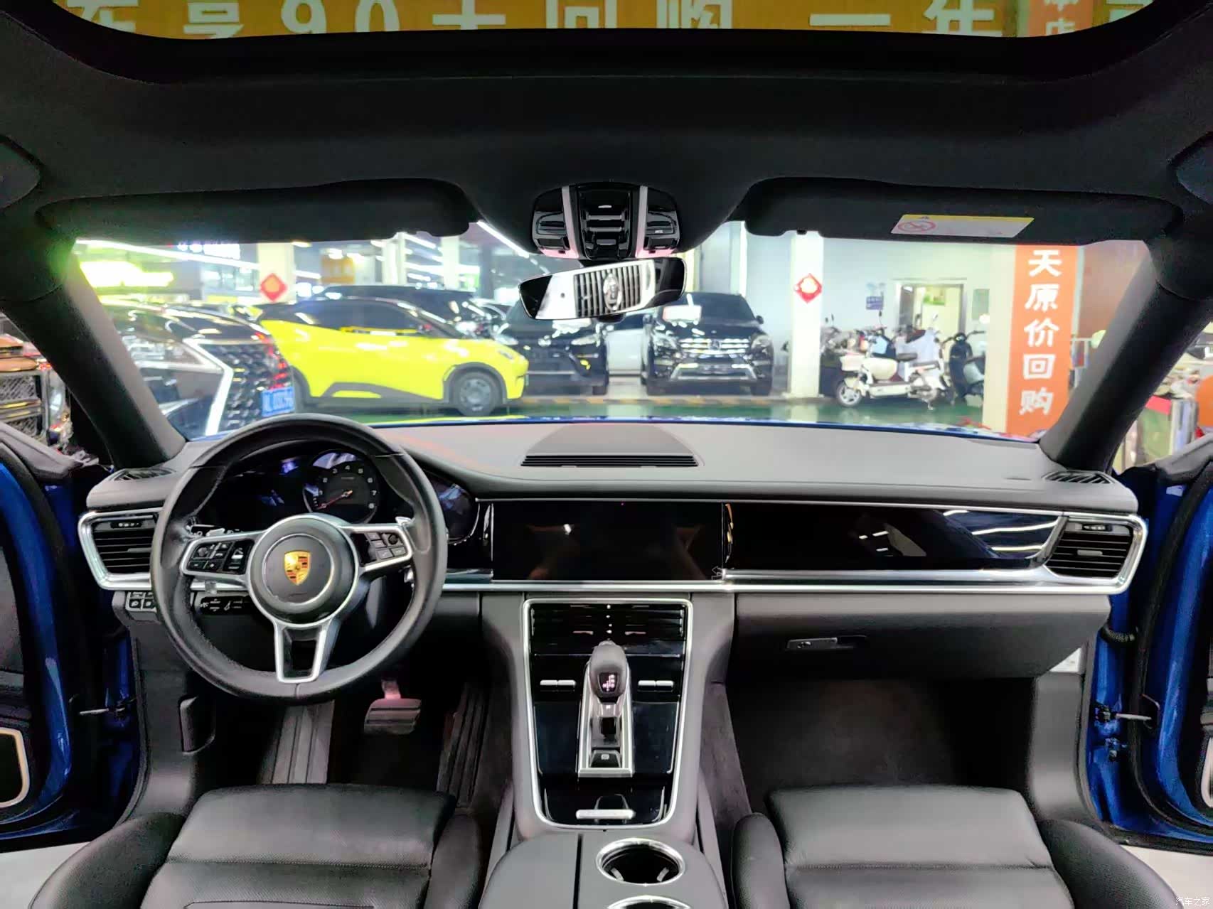 Porsche Panamera, 2018 все фото