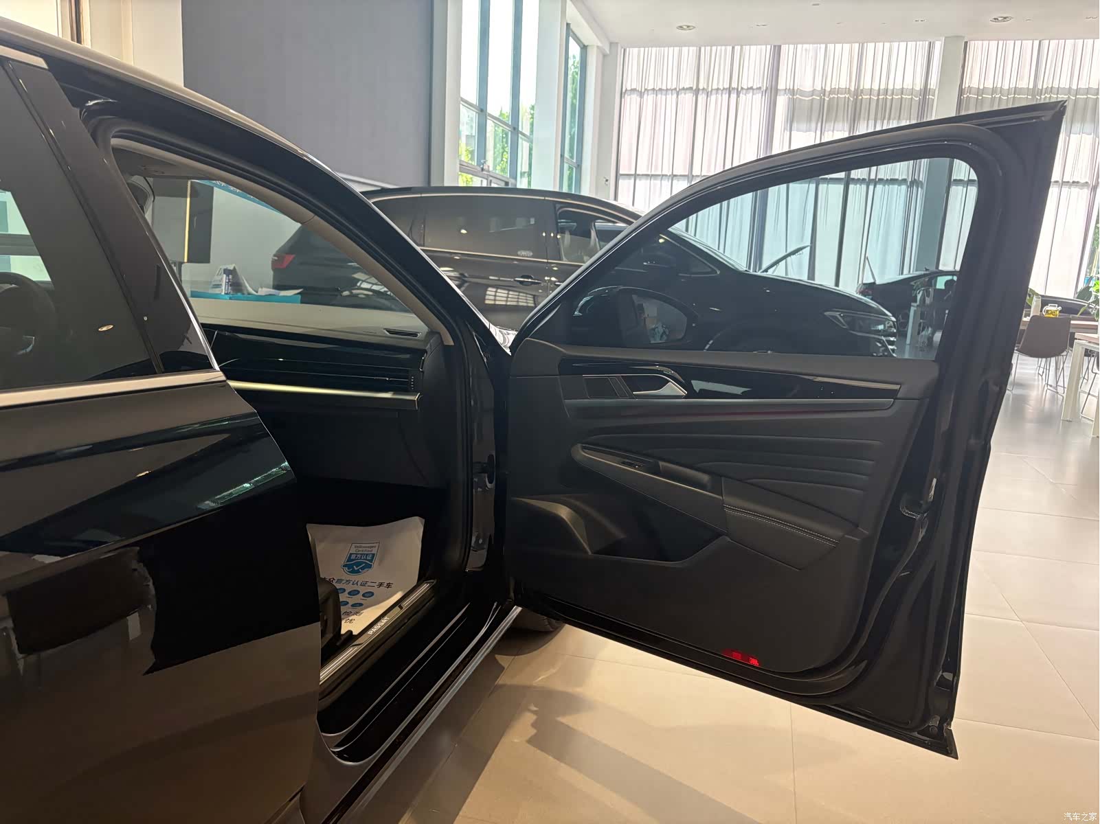 Volkswagen Passat, 2025 12