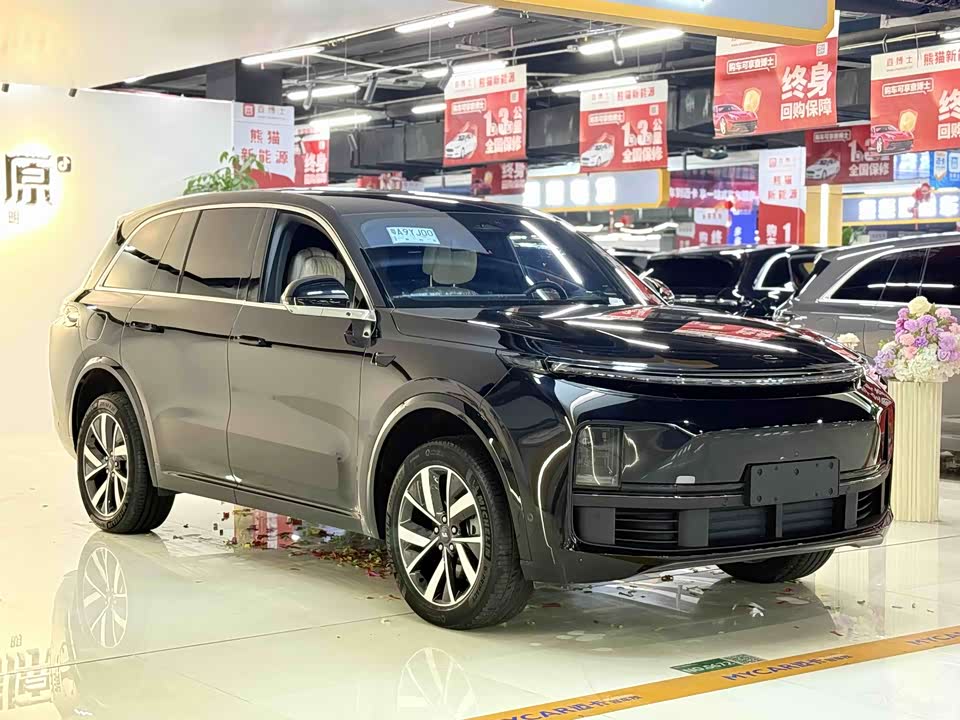 Li Auto Ideal L8