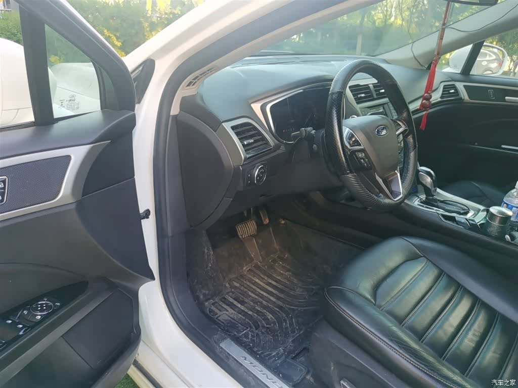 Ford Mondeo, 2015 14