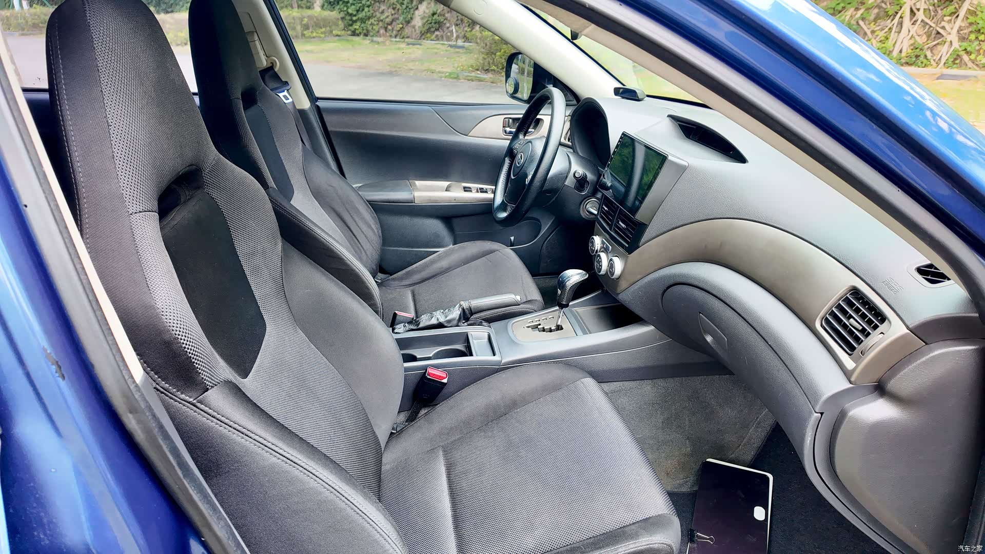 Subaru 2.0R, 2009 28