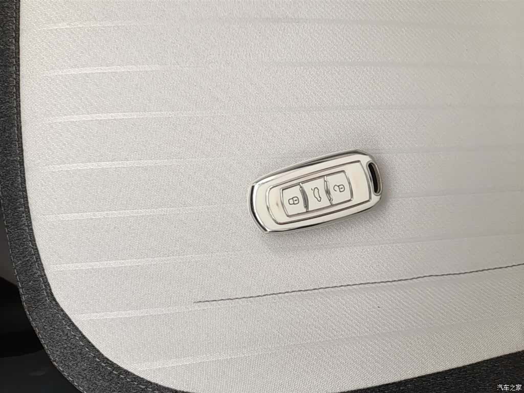 Geely Panda, 2025 9