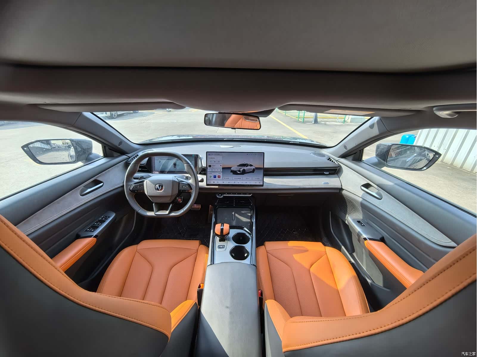 Changan UNI-V, 2025 9