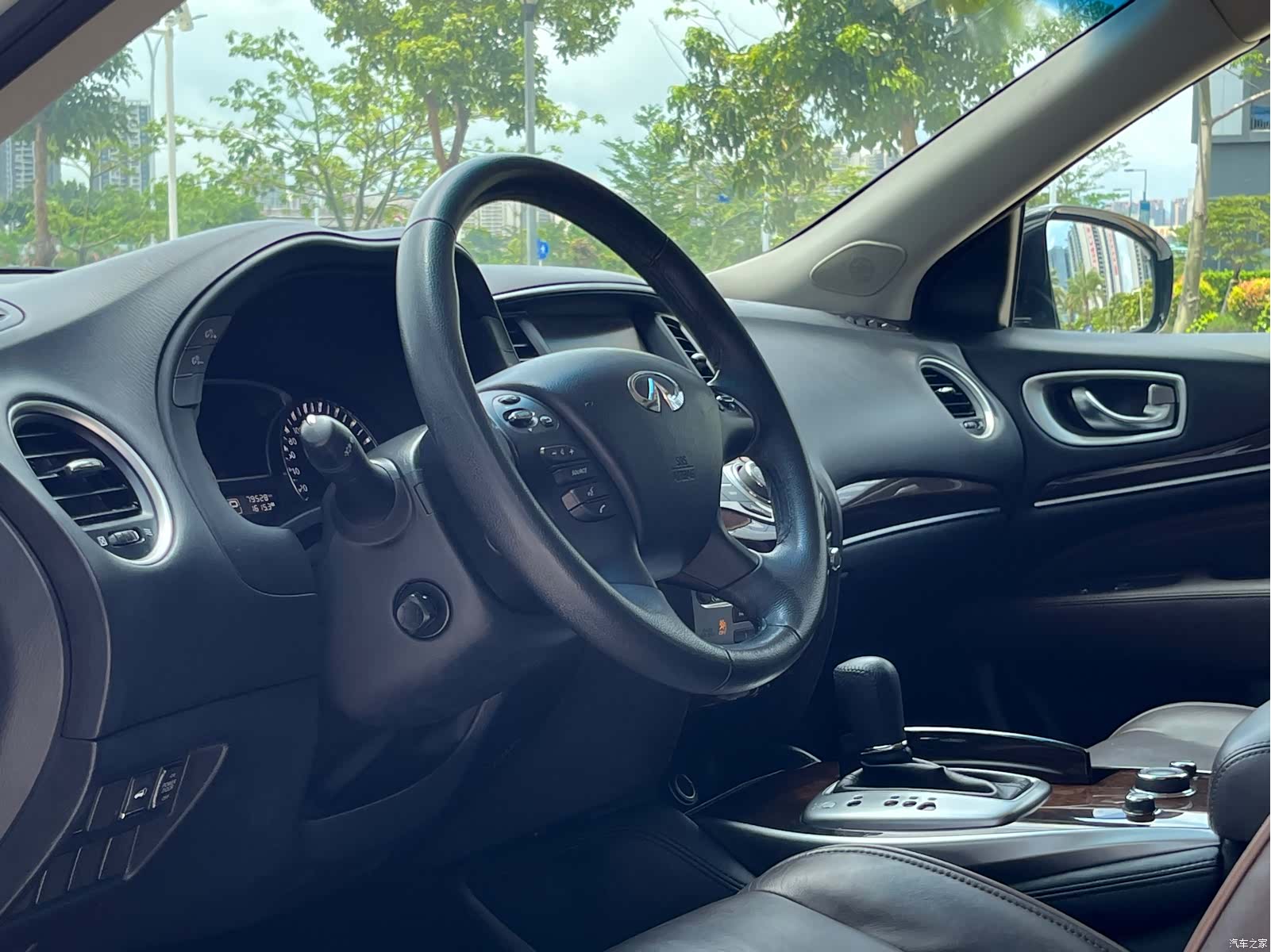 Infiniti QX60, 2014 10
