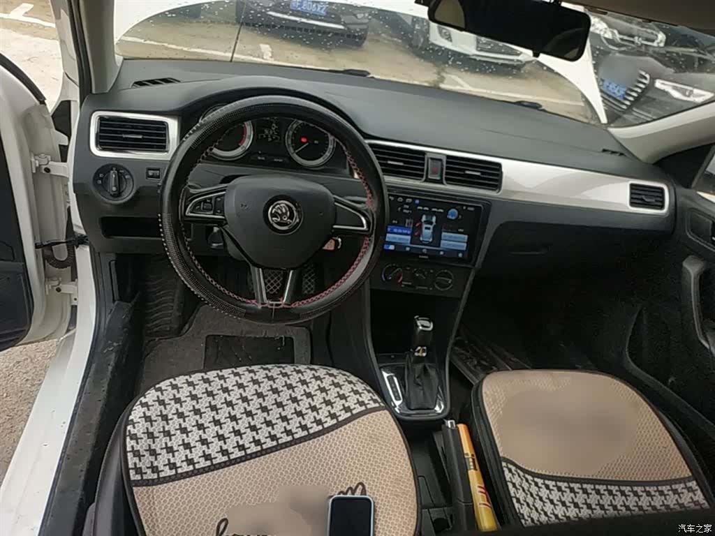 Skoda Rapid, 2019 10