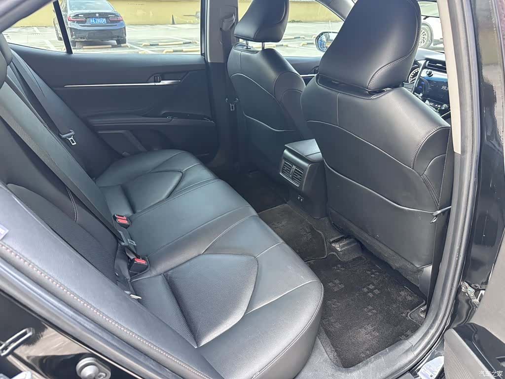 Toyota Camry, 2020 8