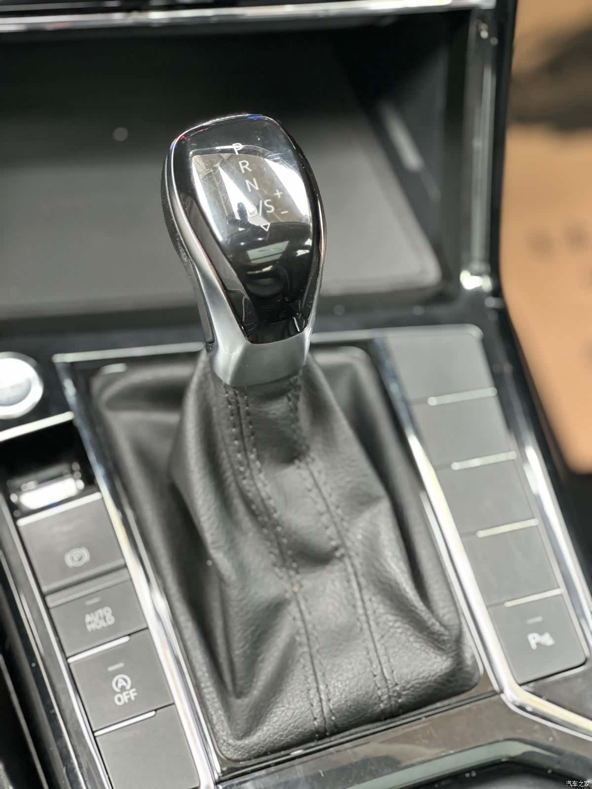 Volkswagen Passat, 2022 16