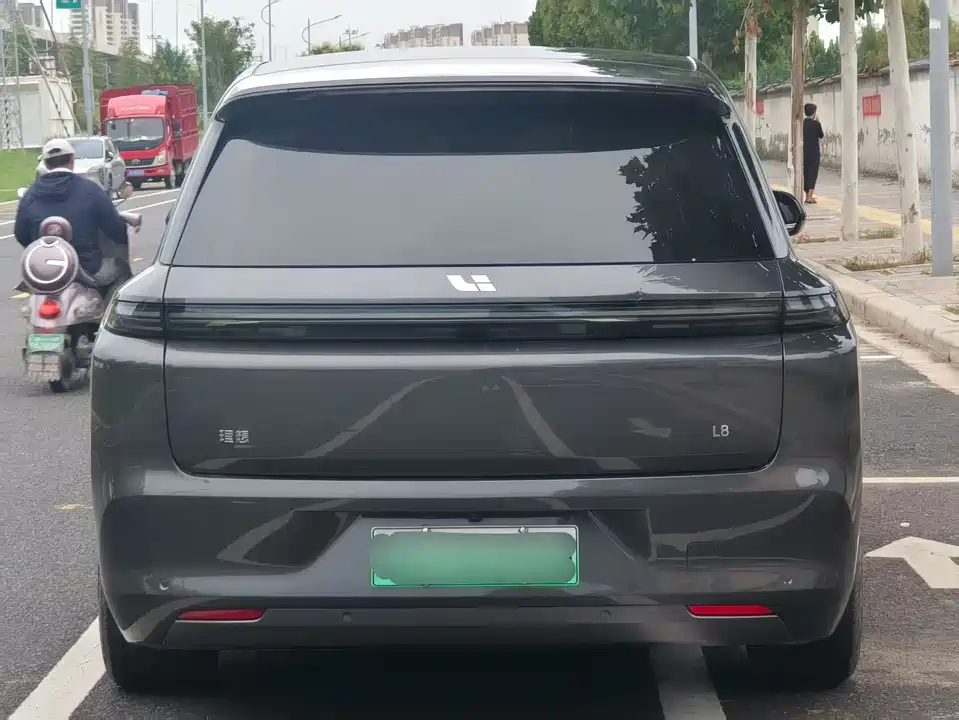Li Auto Ideal L8