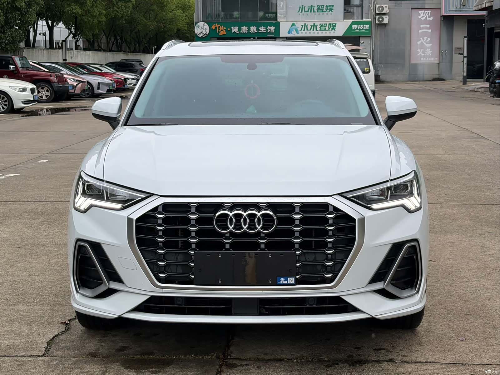 Audi Q3, 2022 1