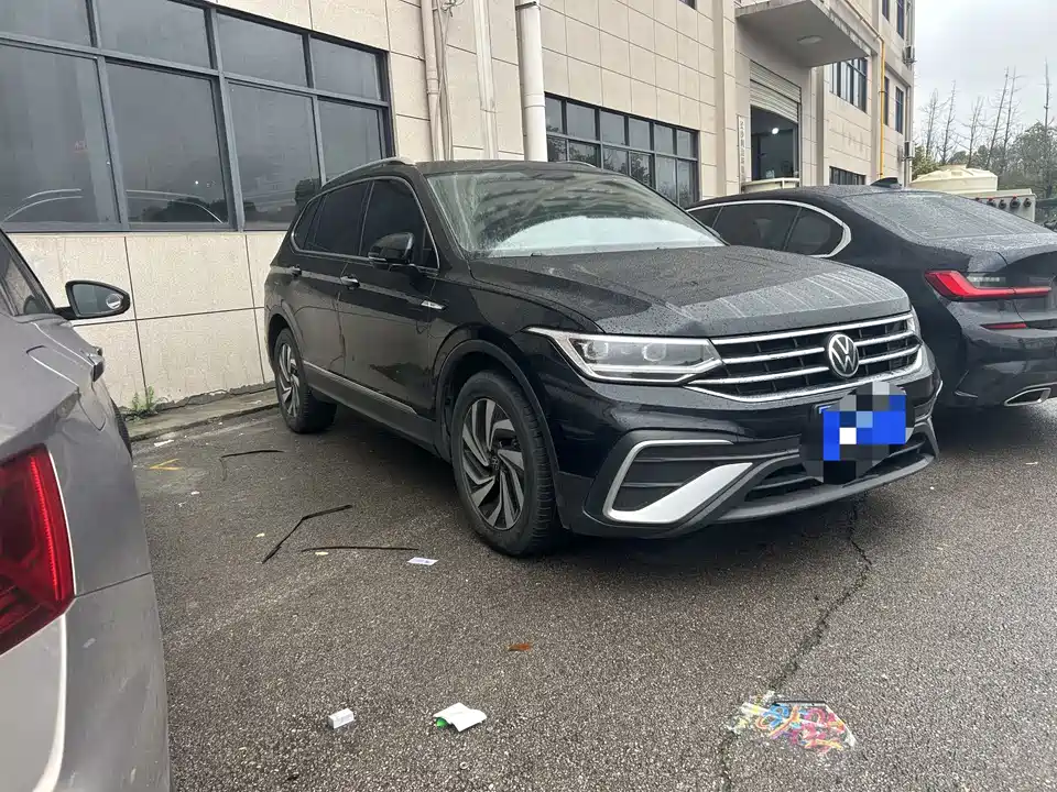 Volkswagen Tiguan L
