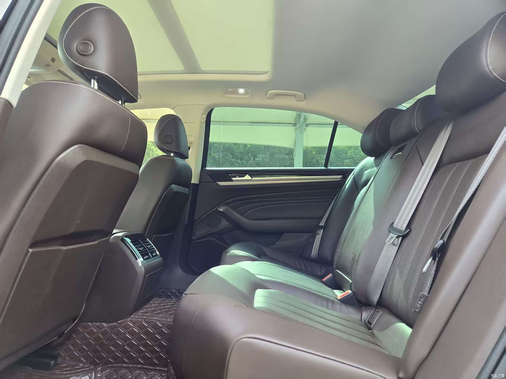 Volkswagen Phideon, 2022 8