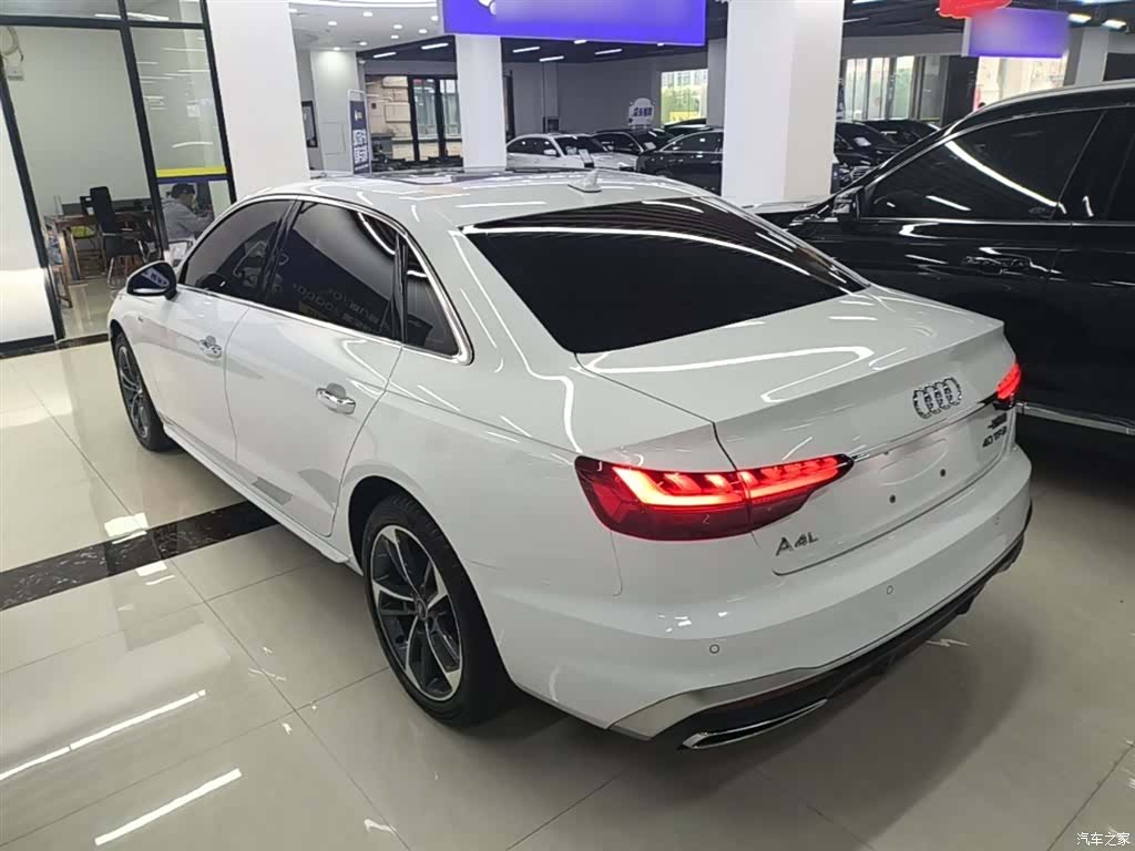 Audi A4L, 2024 все фото